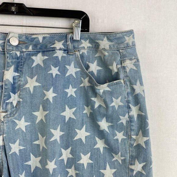 Lane Bryant Star Denim Short - Picture 3 of 7